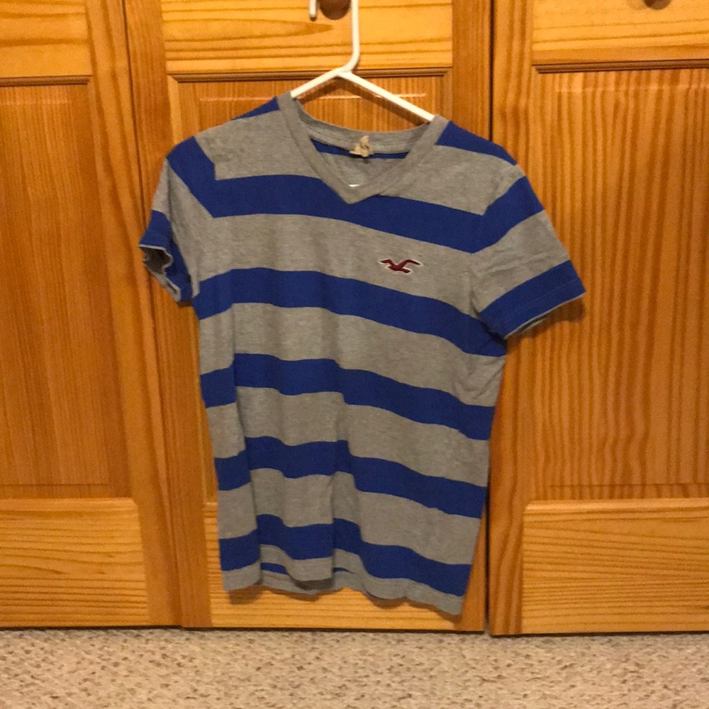 hollister men’s t-shirt